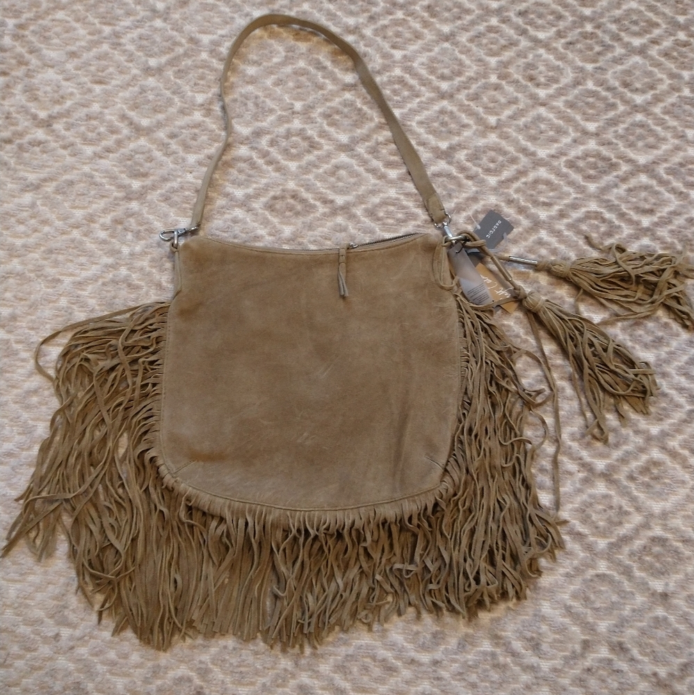 COPY - COPY - Fringe Shoulder bag